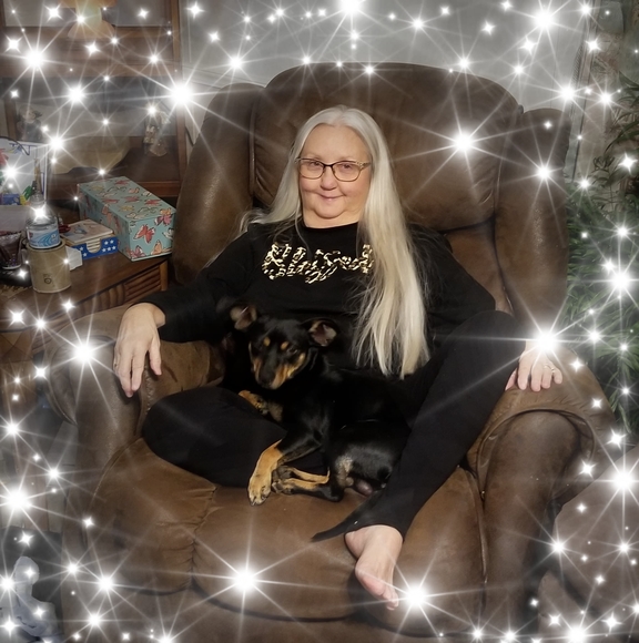 Poshmark profile picture for @taking
